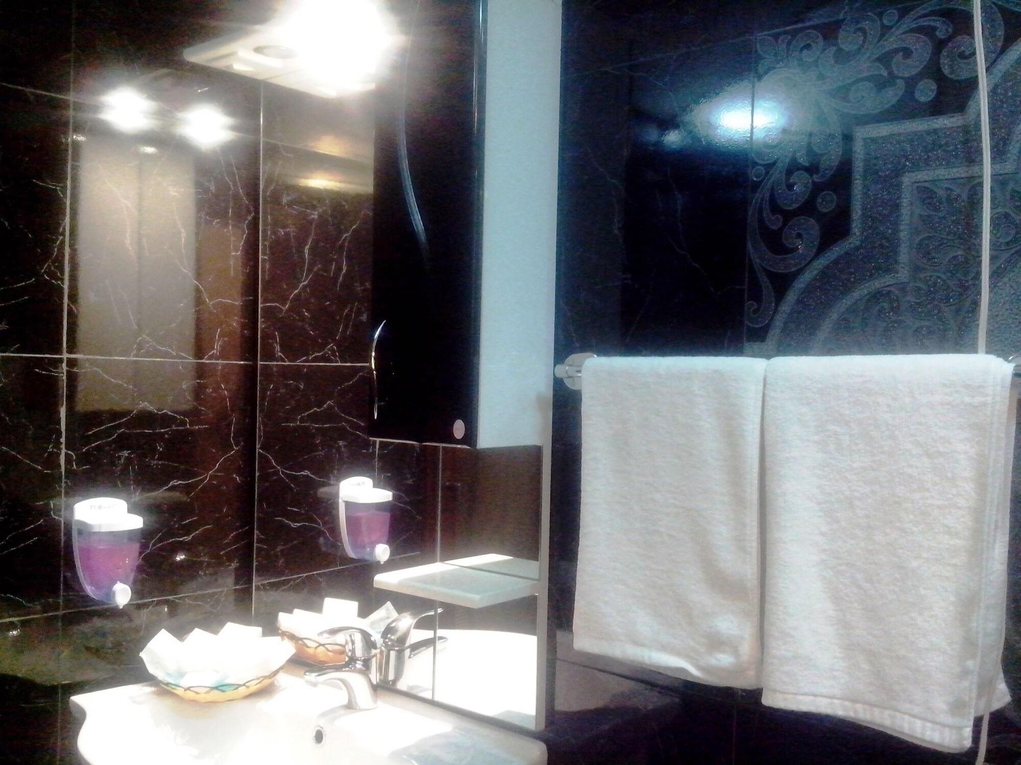 Classic Hotel تبليسي المظهر الخارجي الصورة