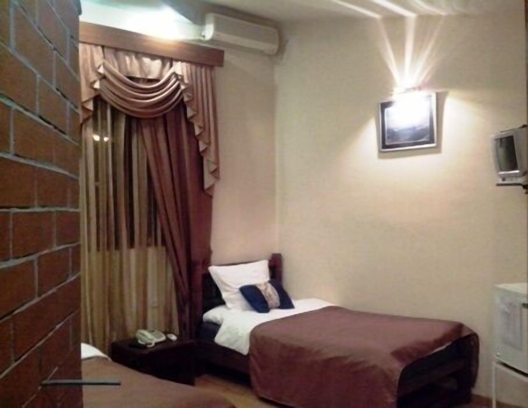 Classic Hotel تبليسي المظهر الخارجي الصورة