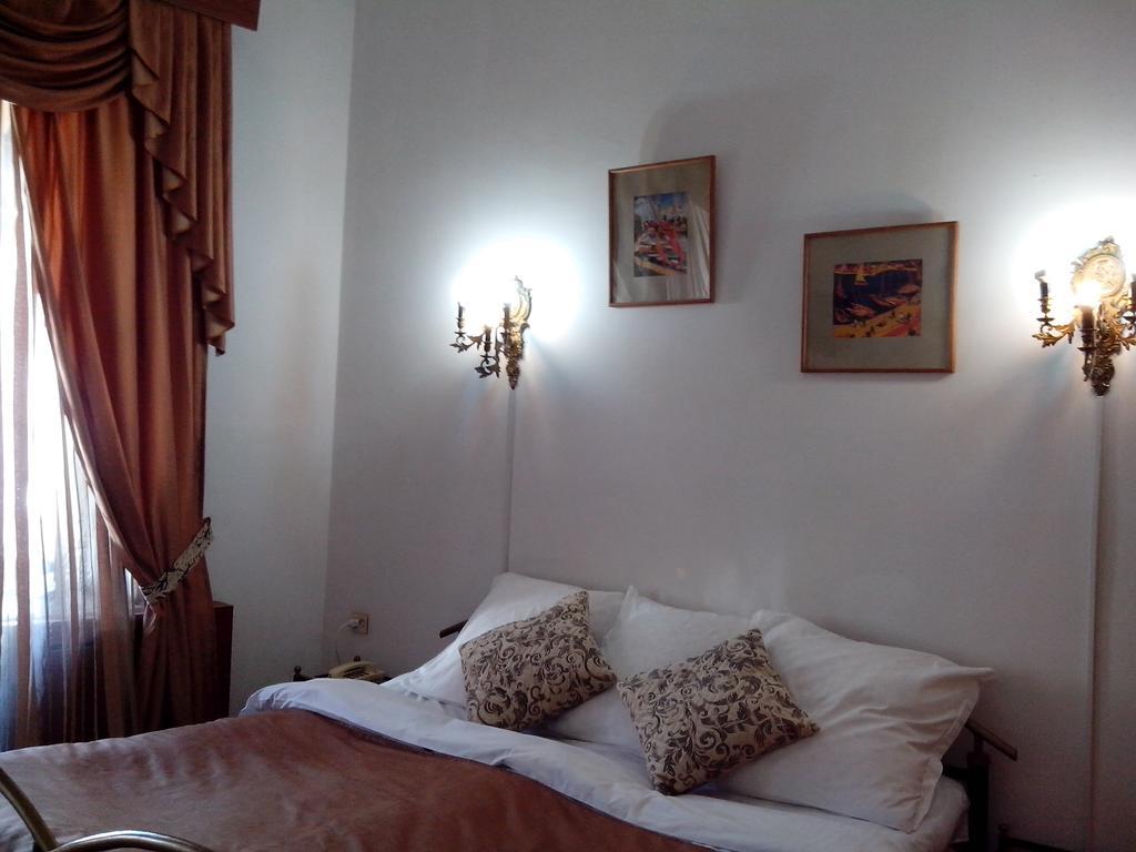 Classic Hotel تبليسي المظهر الخارجي الصورة